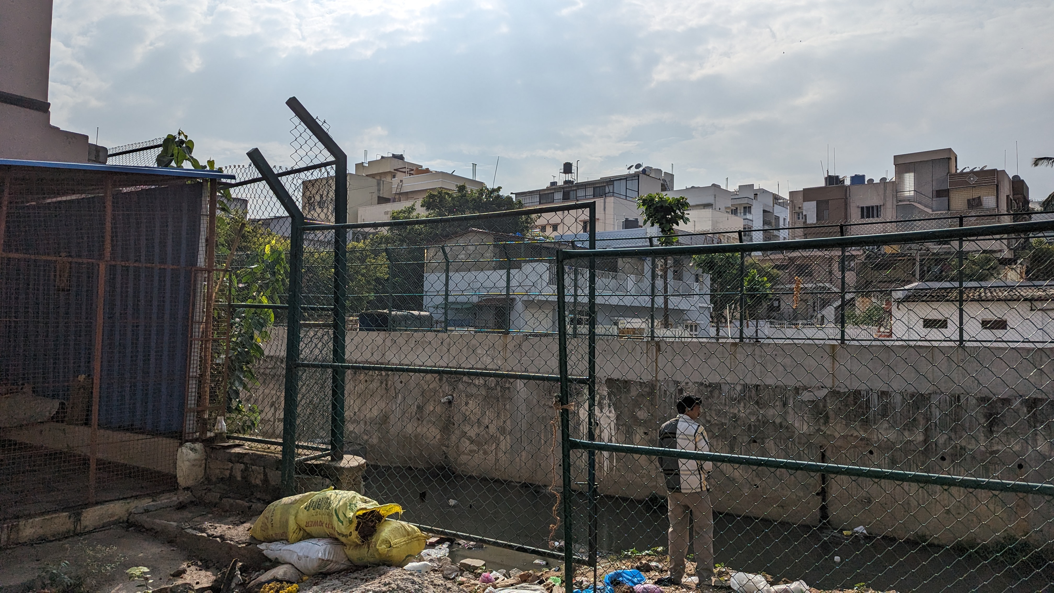 Man urinating near a kaluve